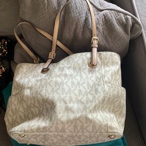 Michael Kors vanilla tote bag